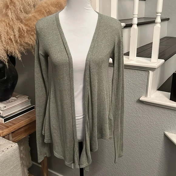 Abercrombie & Fitch Open Grey Knit Long Sleeve Sweater Size Small - Picture 1 of 8